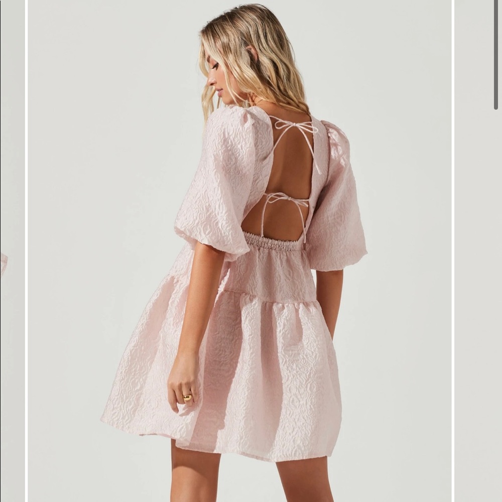 Principessa Bubble Sleeve Cutout Mini Dress NWOT